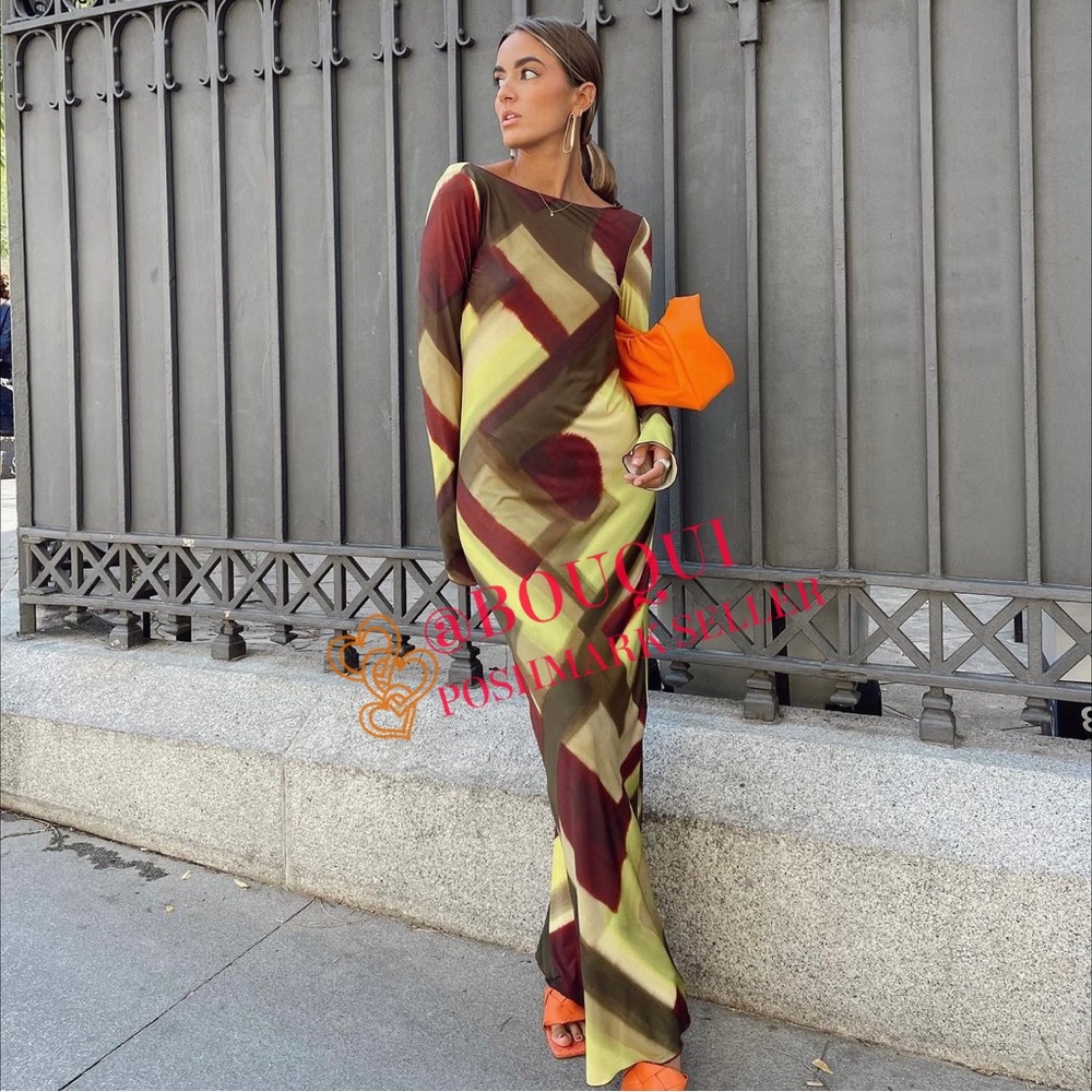 BLOGGERS FAV ZARA BACKLESS MULTICOLORED PRINTED DRESS